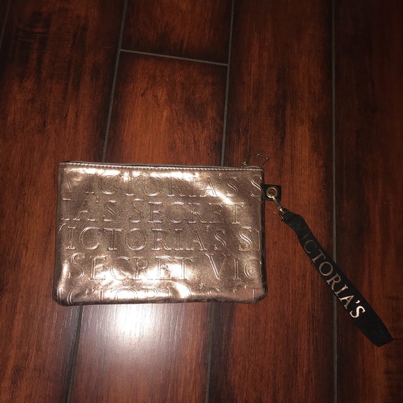 victoria’s secret makeup bag - Picture 3 of 3